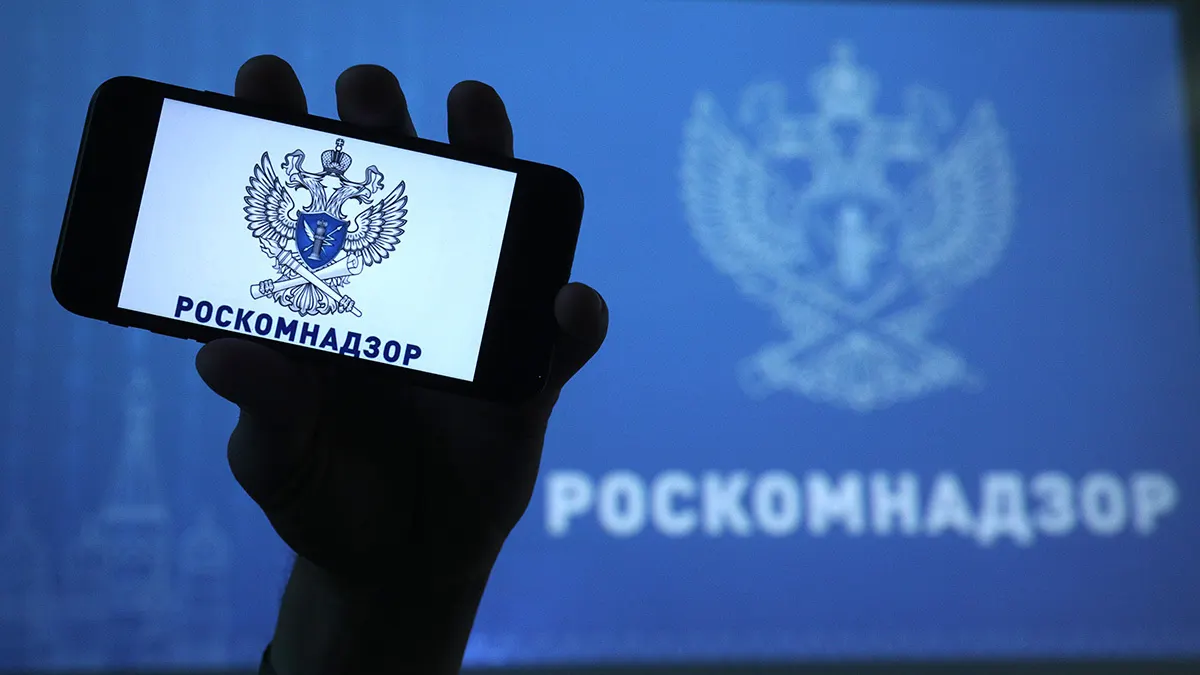 Регулятор заблокировал сайт независимого издания с 23 апреля, сославшись на публикации с «пропагандой нетрадиционных сексуальных отношений». Редакция называет решение надуманным и планирует продолжать работу внутри России.