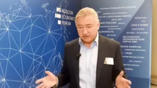 Директор крупного машиностроительного завода и академик РАН заявили, что замедление экономики привело к срыву программ импортозамещения, деградации промышленности и снижению реальных доходов россиян на фоне падения ВВП.