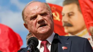 Лидер КПРФ Геннадий Зюганов на заседании Госдумы заявил, что Россия может столкнуться с ситуацией, аналогичной 1917 году, если срочно не принять финансово-экономические меры, и отметил, что блогер Виктория Боня публично подняла те же вопросы, на которые, по его словам, власти давно не реагируют.