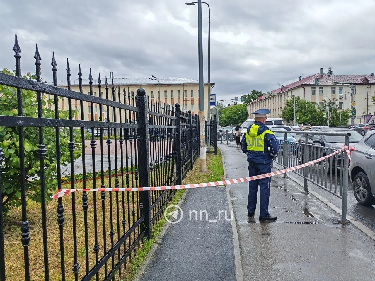 По ночной атаке над регионом были сбиты несколько беспилотников. В Нижнем Новгороде повреждено здание областного суда, пострадавших нет; на месте работают полиция и МЧС.