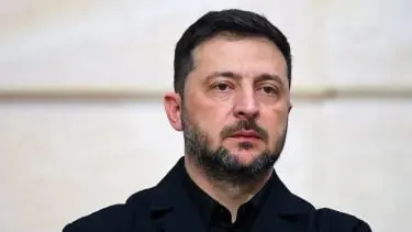 Президент Украины заявил, что российские войска не соблюдают объявленное перемирие и ведут массированные атаки, в том числе почти 10 тысяч ударов дронами за сутки.