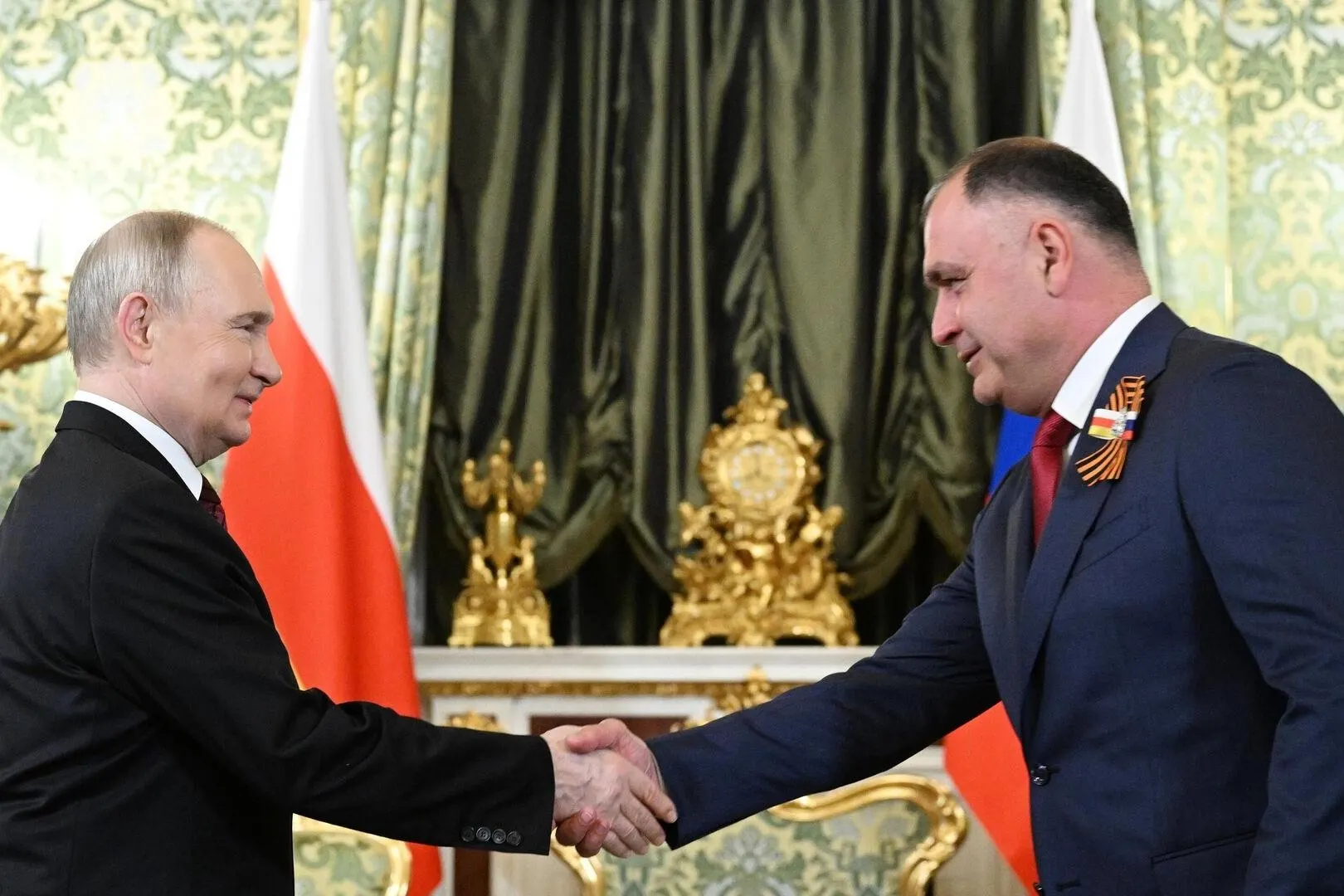 Президент направил в парламент законопроект о ратификации соглашения с Южной Осетией, предусматривающего синхронизацию законодательства, создание единого экономического пространства и расширение социальных гарантий между странами.