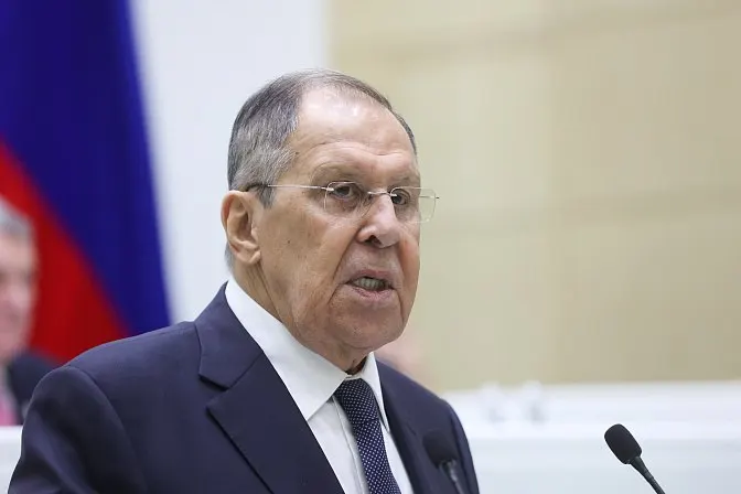Глава МИД РФ заявил, что нормы Евразийского экономического союза и Евросоюза несовместимы — от выбора Еревана зависят тарифная политика и фитосанитарные правила. Ранее Россия ввела ограничения на часть армянской продукции.