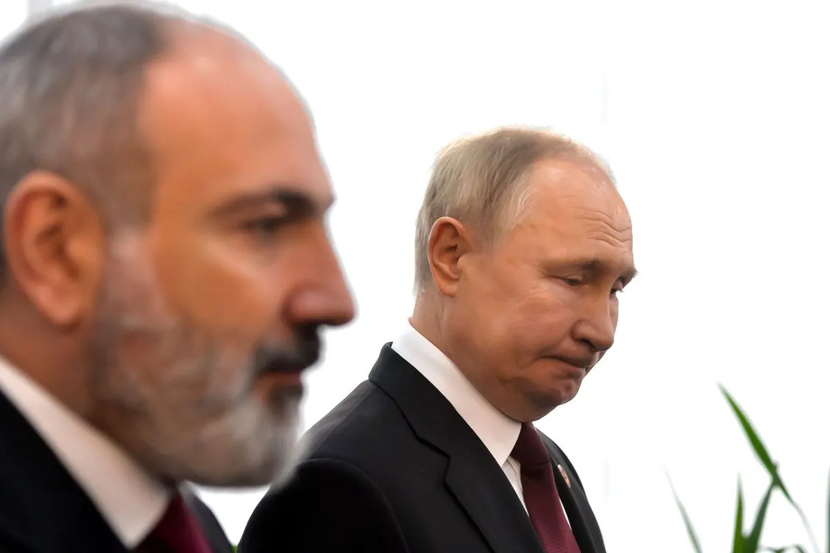 Президент России направил поздравление премьер-министру Армении, отметив дружественный характер отношений и выразив заинтересованность в их дальнейшем развитии на фоне политического напряжения и торговых ограничений.