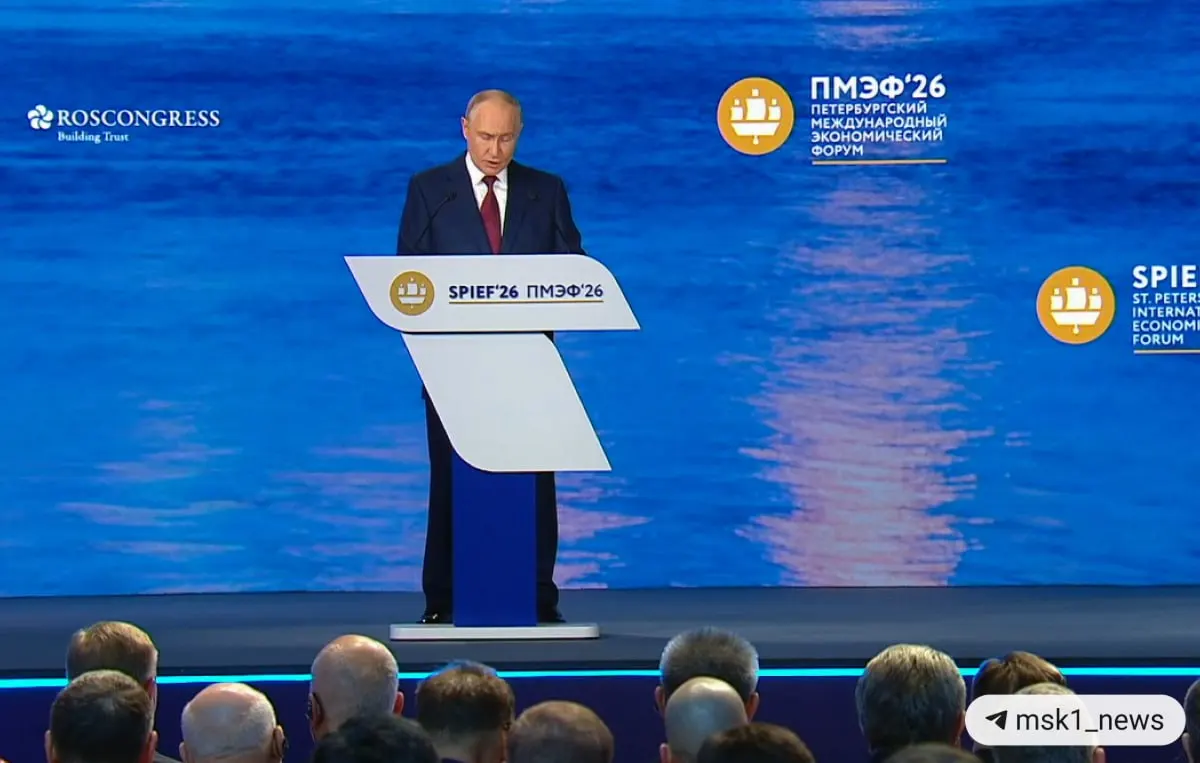 Президент заявил, что искусственный интеллект, автономные системы и платформенные решения — ключевые технологии будущего; Россия также сохраняет лидерство в атомной энергетике.
