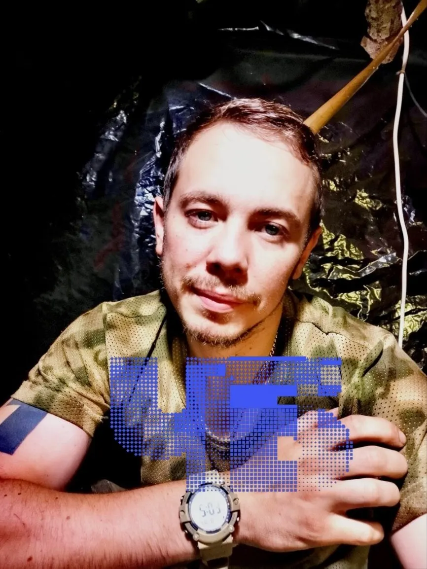 Родители бойца, погибшего в январе, узнали о похоронах спустя время — его тайно похоронили в Балтийске (Калининградская область). Отец обвиняет военные ведомства и оформленную как супругу женщину.