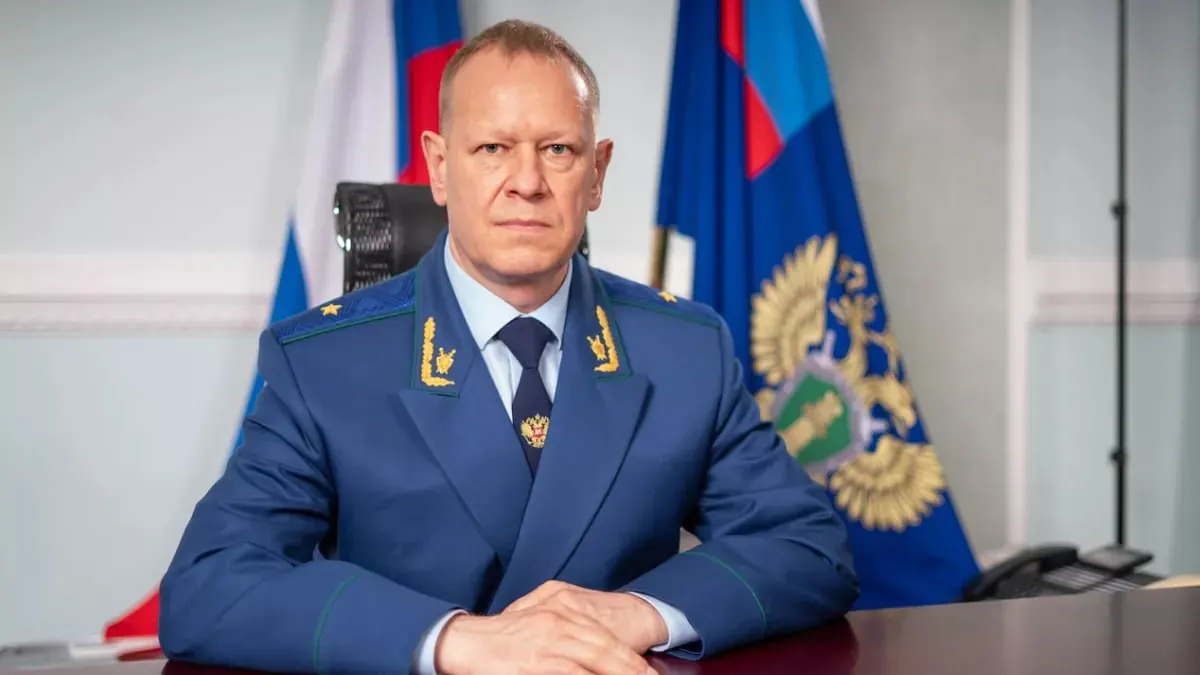 Президент направил в Совет Федерации кандидатуру начальника управления Генпрокуратуры по Сибирскому федеральному округу Николая Рябова; консультации по назначениям прокуроров запланированы на 16 июля.