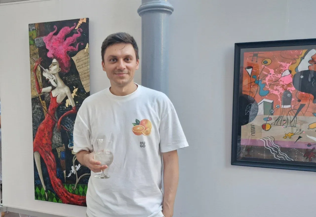Клинический психолог Иван Звягин подал в суд требование удалить персональные данные и фото, которые, по его словам, Минюст разместил в онлайн‑выставке с бездоказательными обвинениями.