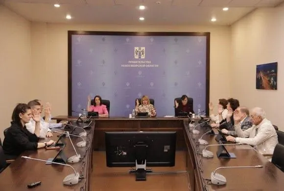 Региональная сводка о подготовке к выборам Госдумы: контроль за ДЭГ, давление на избирателей и региональные инциденты.