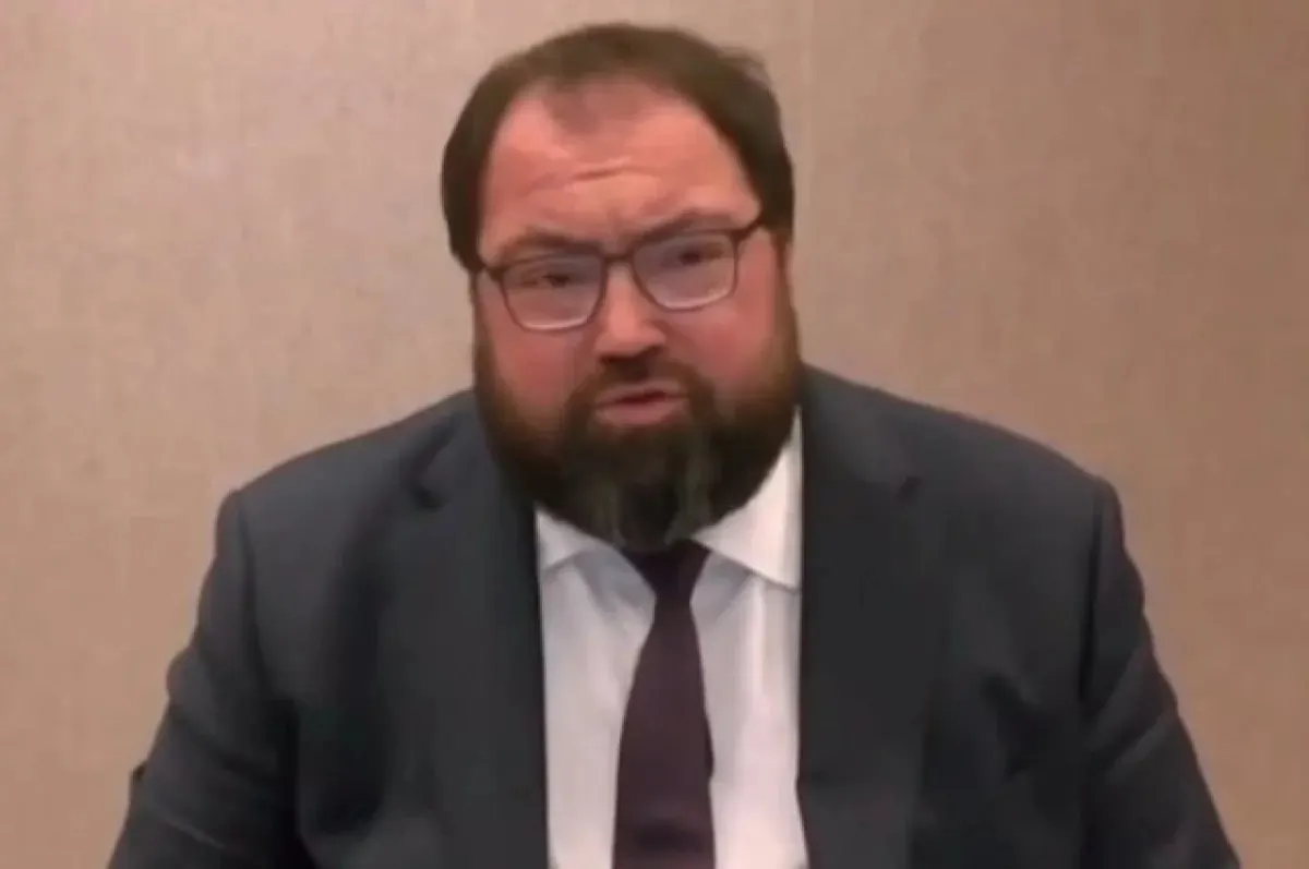 Глава Минцифры сообщил, что новый механизм верификации разработчиков может повлиять на доступность отечественных приложений на Android; ведомство разрабатывает предложения по снижению рисков.