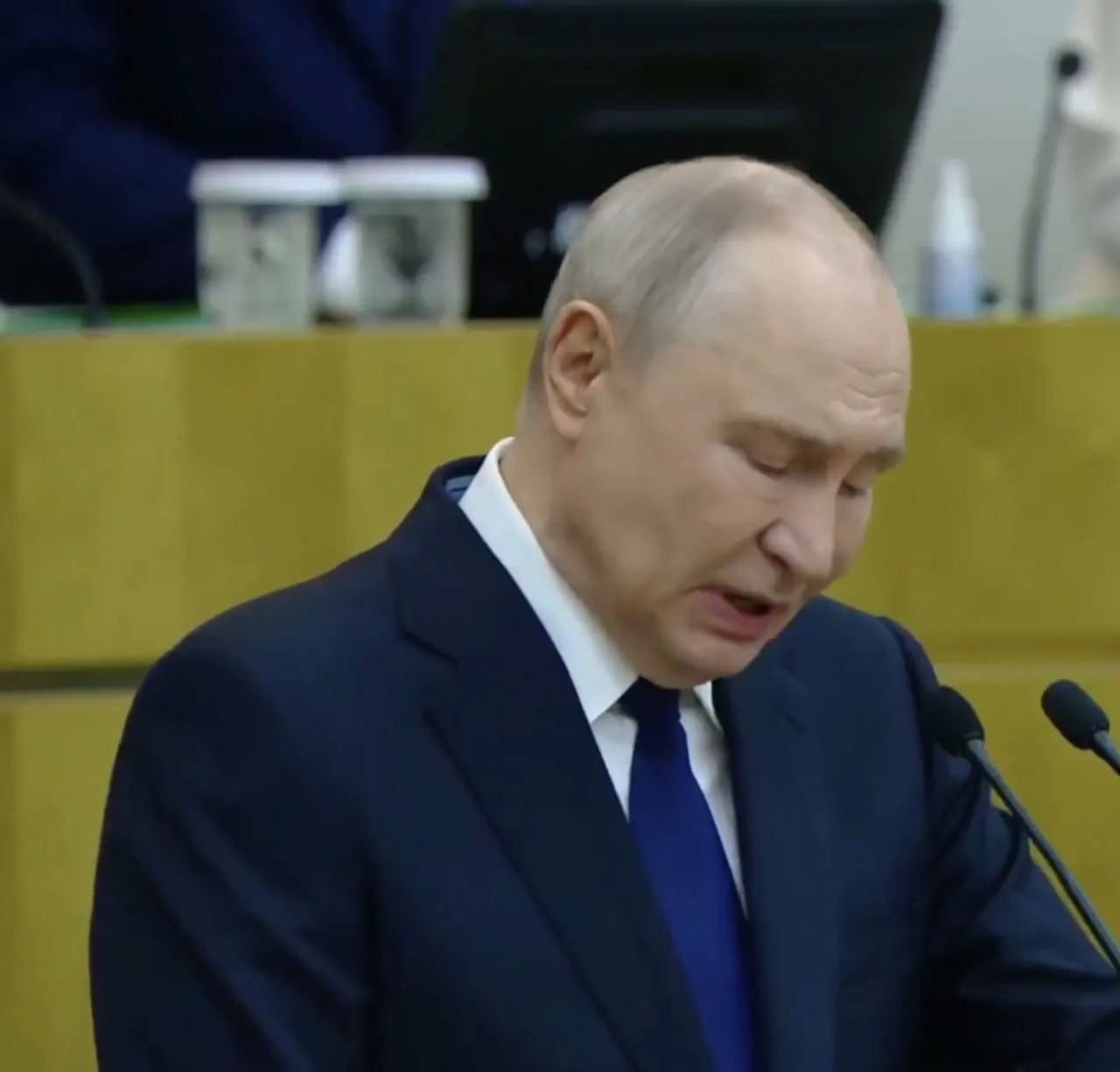 На первом заседании Госдумы нового созыва Путин заявил об устойчивости финансовой системы и экономики, подчеркнув суверенитет и сплоченность общества, а также поддержку военнослужащих и их семей.