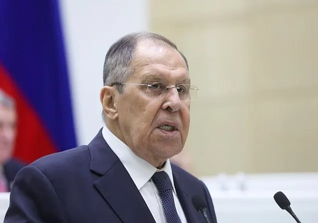 Лавров заявил, что реакция на инцидент с беспилотником и закрытие дипломатических представительств выглядят как эскалация и напоминают предвоенные шаги.