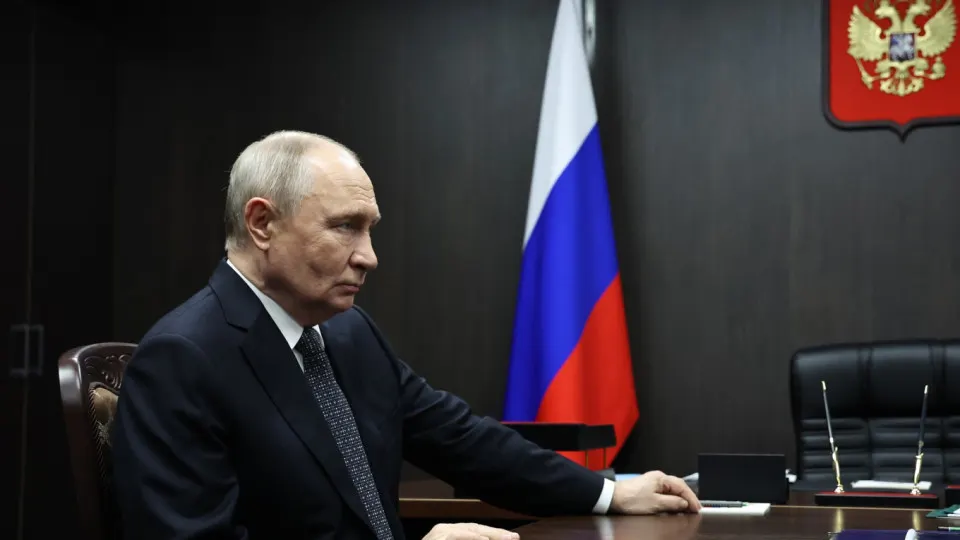 Российский лидер заявил о готовности к возобновлению контактов с участием США для обсуждения мер безопасности после достижения мирного соглашения.